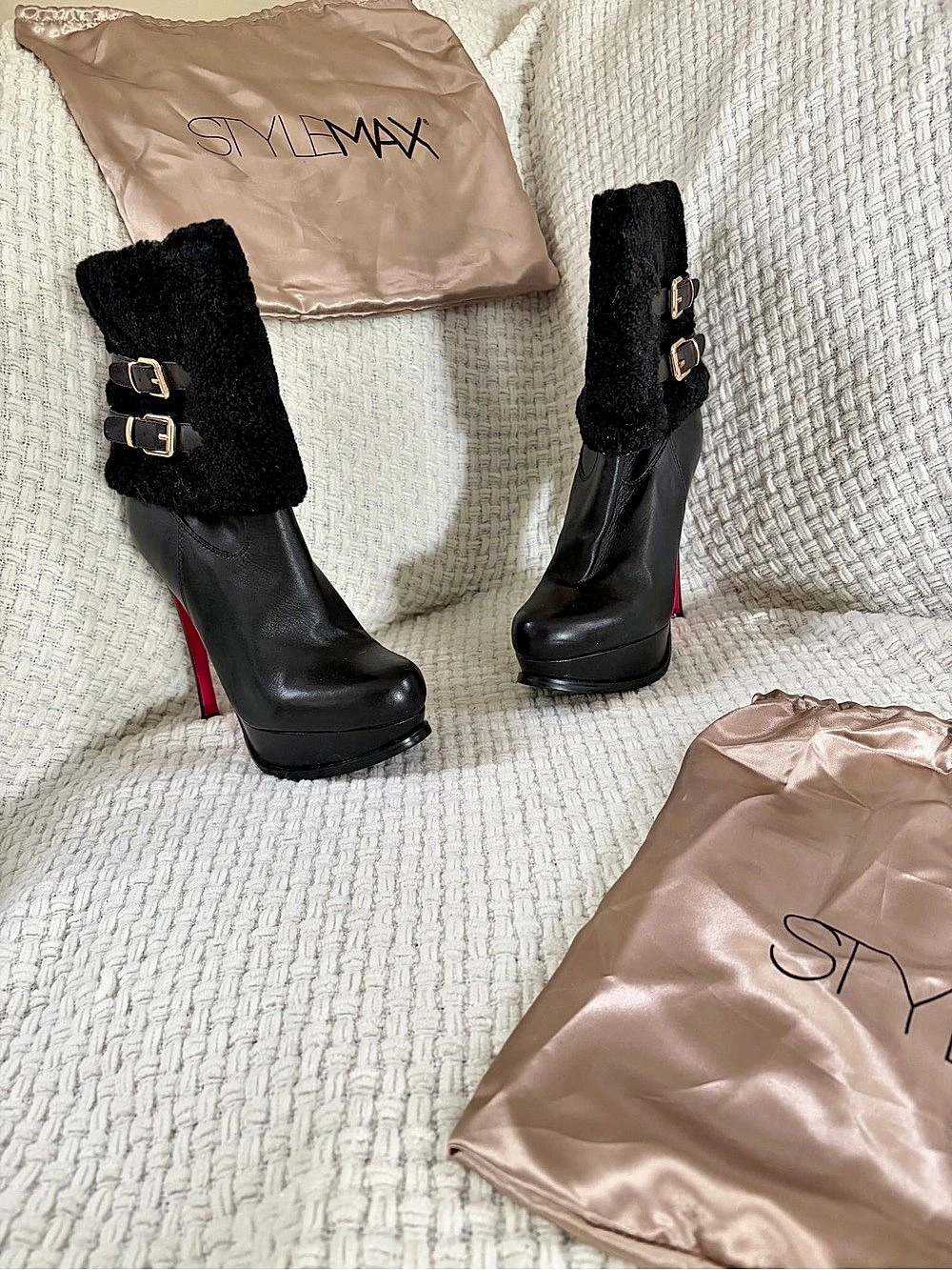 StyleMax Black Platform Heeled Boots